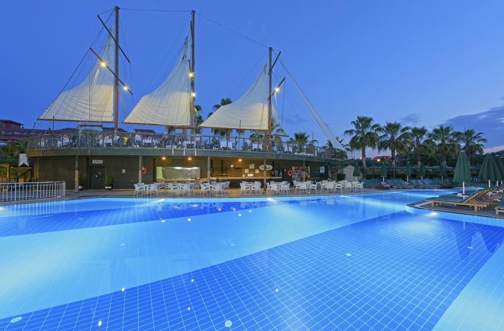 Garden Hotel 5*